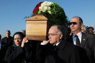 بانوی بزرگ هنر ایران به خاک سپرده شد