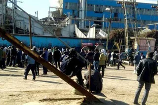 قیام ایران- شماره ۱۰۱ : ادامه اعتصاب کارگران فولاد و نیشکر و اعتراضات دیگر اقشار محروم