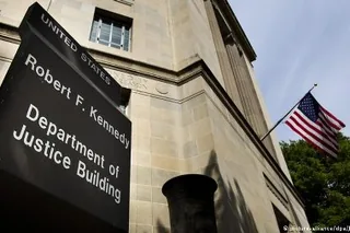 كميسيون امنيت و ضد تروريسم: دستگيري دو مأمور گشتاپوي ملايان در آمريكا كه عليه مقاومت ايران جاسوسي مي‌كردند ضرورت اخراج مأموران و مزدوران اطلاعات و نيروي قدس با پوش‌ها و عناوين گوناگون