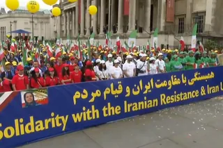 تظاهرات ايرانيان در لندن خانم مریم رجوی: فاشيسم ديني رو به پايان است، بریتانیا و اروپا بايد در كنار مردم ايران براي تغيير رژيم قرار بگيرند