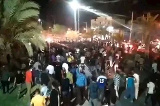 قيام تشنگان - شماره -۴خیزش مردم اهواز و سوسنگرد و شوش و ديگرشهرهاي خوزستان عليه بي آبي براي چهارمين شب متوالي