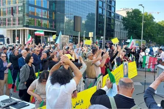 معاهده با آخوندها مشوق تروریسم و گروگانگیری بیشتر