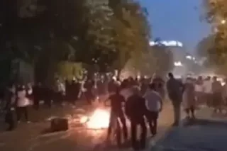 قيام سراسری ، شماره ۱۳۰   پنجاه و نهمین شب قیام، تظاهرات و شعارهای شبانه در تهران و شهرهای مختلف