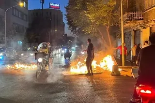 قيام سراسری ، شماره ۱۰۰  در چهل و هفتمین شب قیام، تظاهرات شبانه در نقاط مختلف تهران و شهرهای کشور